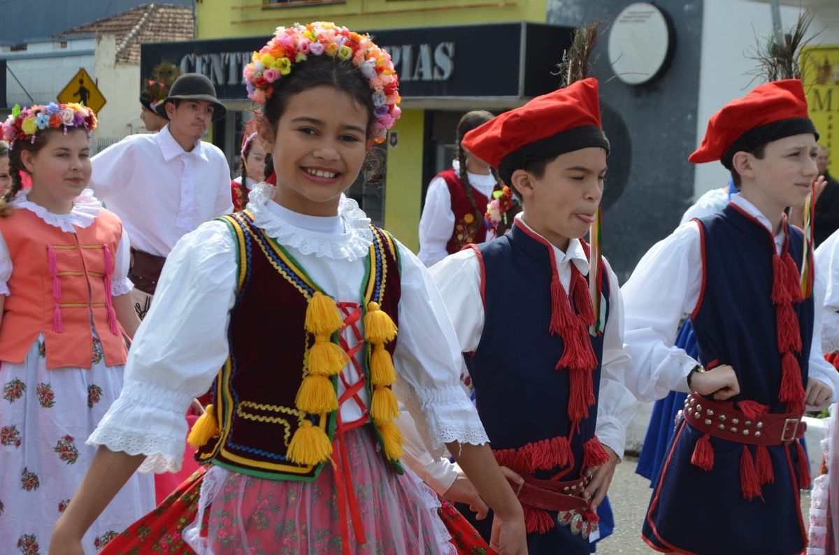 Repolho recheado (Gołąbki), prato tradicional polonês servido nos restaurantes típicos da cidade